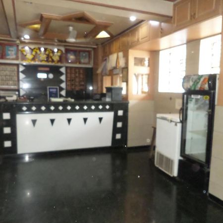 Hotel Padma Nashik Extérieur photo